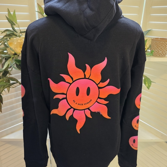 Le Superbe Black Hoodie with Pink Accents 1338 - Picture 5 of 8